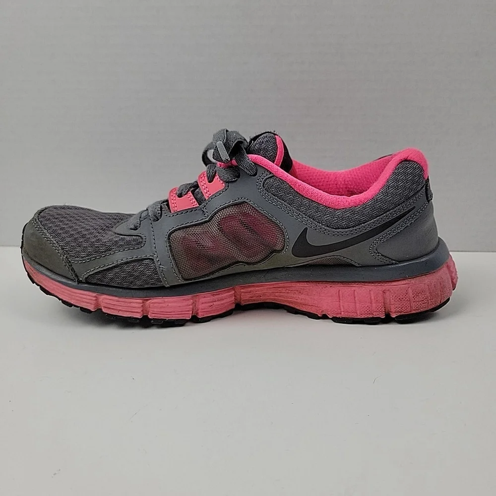 Nike Dual Fusion‎ ST2 Women Size 8 Gray Pink Athletic Running Shoes - Picture 2 of 6